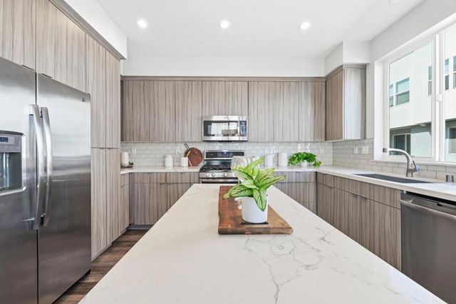 416 Santo Domingo Terrace, Sunnyvale, CA 94085