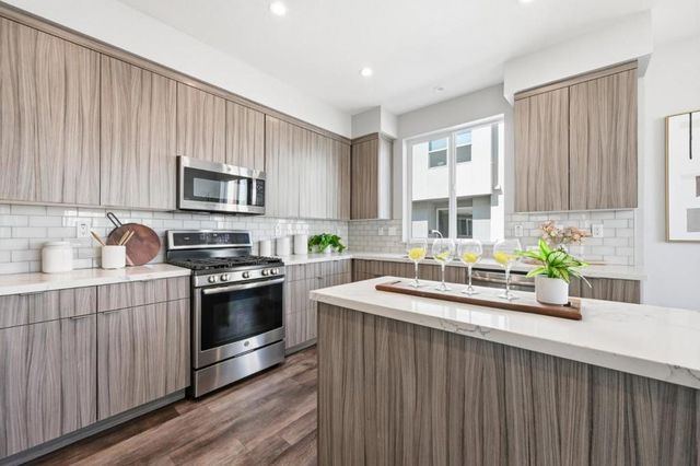 416 Santo Domingo Terrace, Sunnyvale, CA 94085