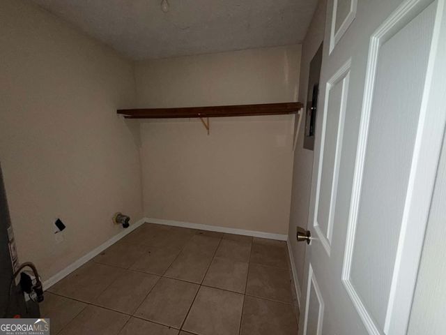 7021 Whitfield Drive, Riverdale, GA 30296