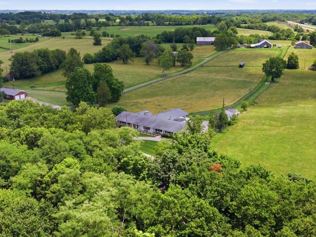 2509 Mount Sterling Road, Winchester, KY 40391