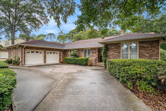 1422 Crooked Pine Dr., Surfside Beach, SC 29575