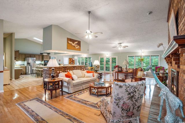 1422 Crooked Pine Dr., Surfside Beach, SC 29575