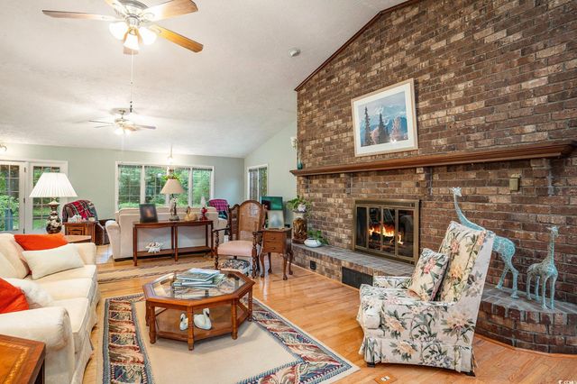 1422 Crooked Pine Dr., Surfside Beach, SC 29575