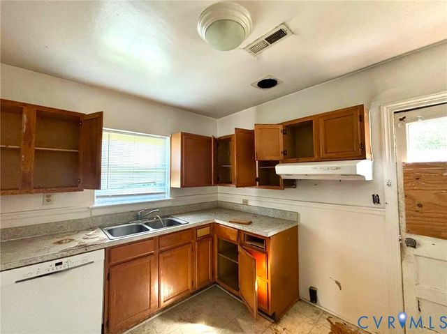 3005 Skipwith Rd, Henrico, VA 23294