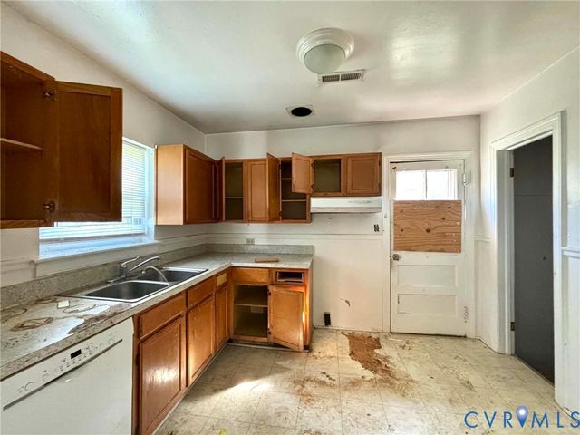 3005 Skipwith Rd, Henrico, VA 23294