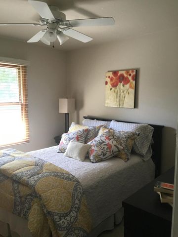 880 Uhen COURT, Burlington, WI 53105