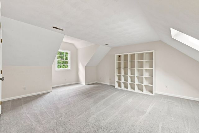 10 Hawk Ridge Rd, Andover, MA 01810