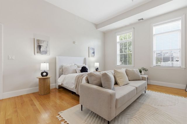 87 Franklin St 105, Quincy, MA 02169