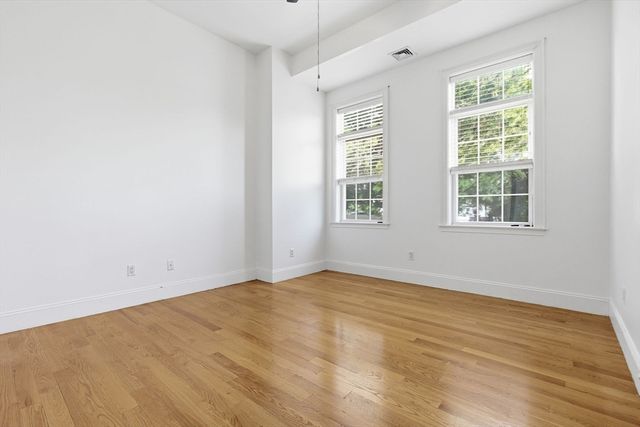 87 Franklin St 105, Quincy, MA 02169