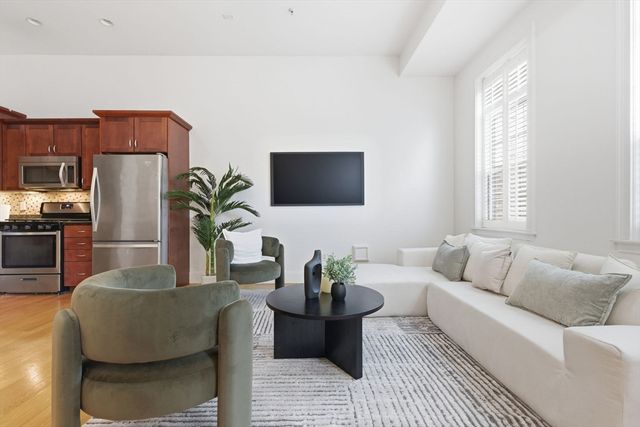 87 Franklin St 105, Quincy, MA 02169