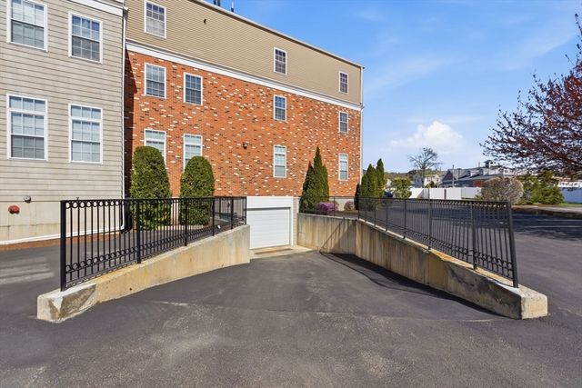 87 Franklin St 105, Quincy, MA 02169