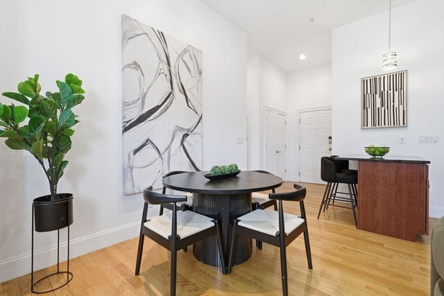 87 Franklin St 105, Quincy, MA 02169