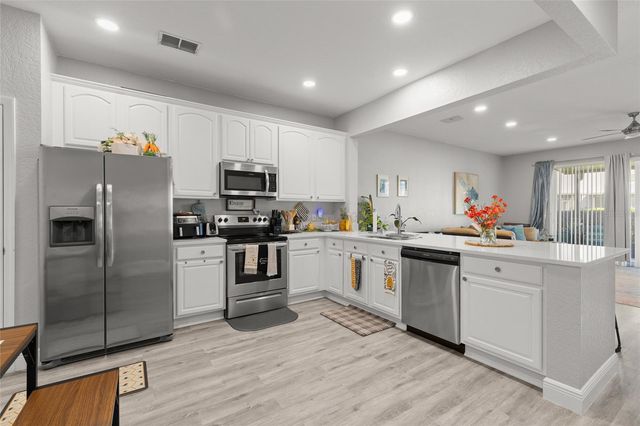 15048 BELLINKOFF LANE, Orlando, FL 32828