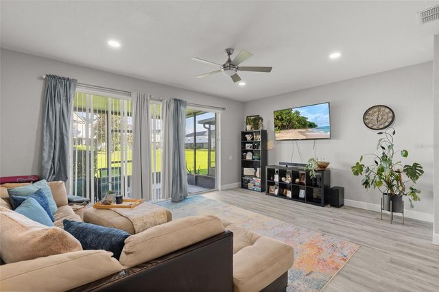 15048 BELLINKOFF LANE, Orlando, FL 32828