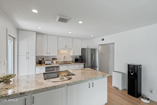 8125 E Palm Lane, Scottsdale, AZ 85257