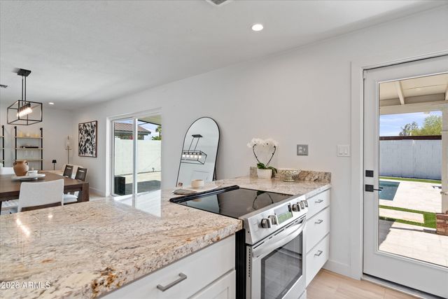 8125 E Palm Lane, Scottsdale, AZ 85257