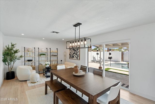 8125 E Palm Lane, Scottsdale, AZ 85257