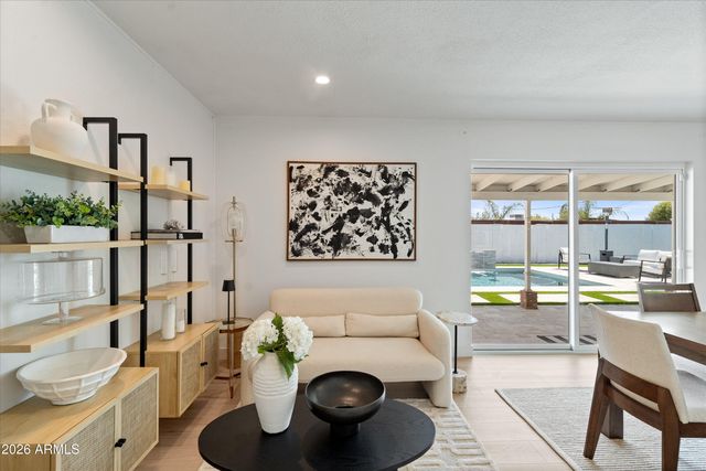 8125 E Palm Lane, Scottsdale, AZ 85257