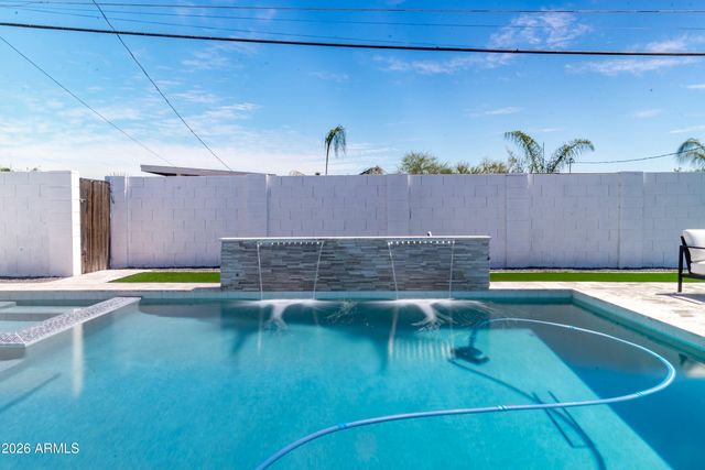 8125 E Palm Lane, Scottsdale, AZ 85257