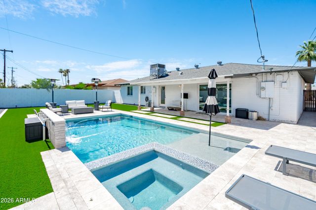 8125 E Palm Lane, Scottsdale, AZ 85257
