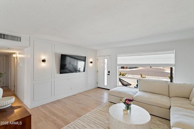 8125 E Palm Lane, Scottsdale, AZ 85257