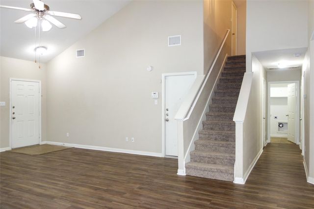 108 Lavaca LOOP, Hutto, TX 78634