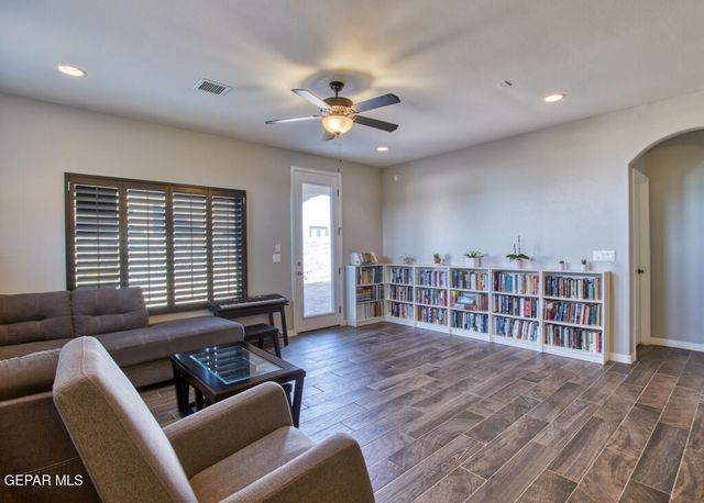 14837 HARRY FLOURNOY Avenue, El Paso, TX 79938