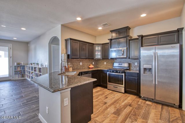 14837 HARRY FLOURNOY Avenue, El Paso, TX 79938