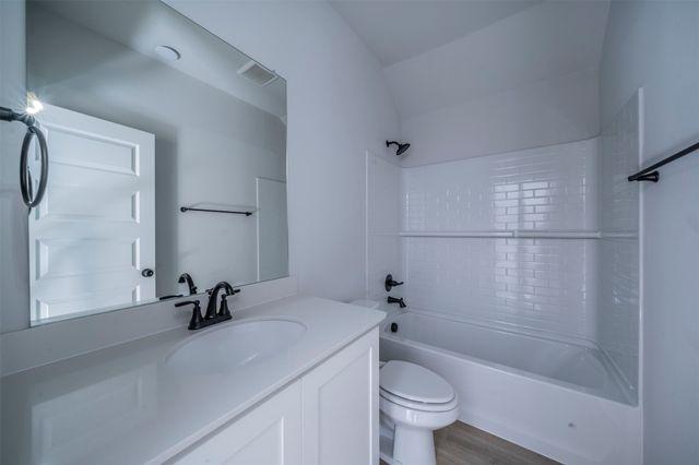 516 Ridgewood Drive, Van Alstyne, TX 75495