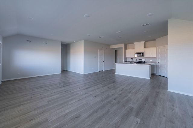 516 Ridgewood Drive, Van Alstyne, TX 75495