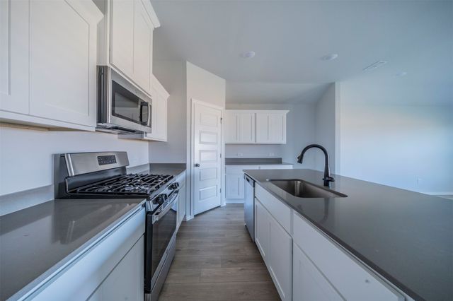 516 Ridgewood Drive, Van Alstyne, TX 75495