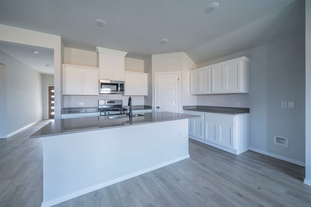 516 Ridgewood Drive, Van Alstyne, TX 75495