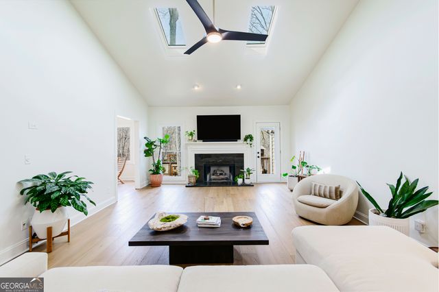 10120 Kinross Road, Roswell, GA 30076