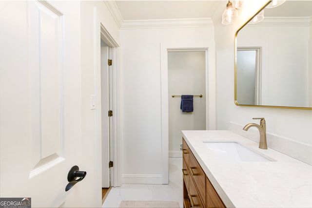 10120 Kinross Road, Roswell, GA 30076