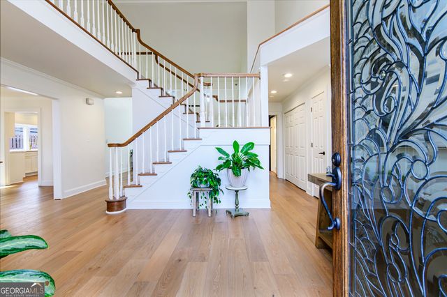 10120 Kinross Road, Roswell, GA 30076