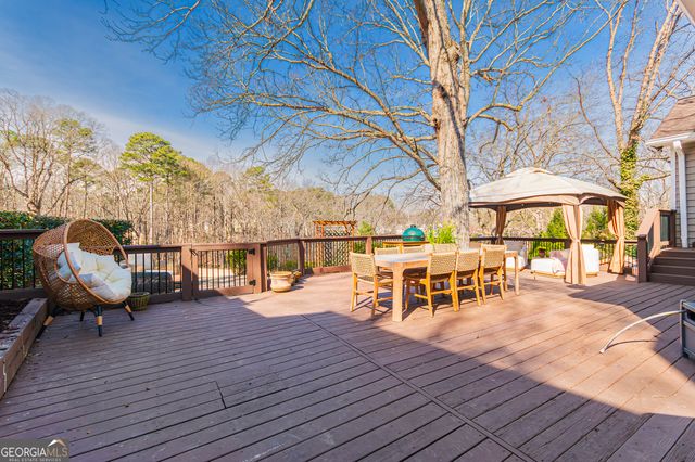 10120 Kinross Road, Roswell, GA 30076
