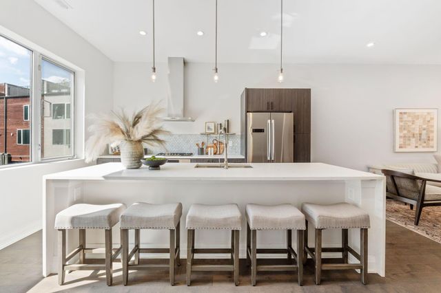 801 N 6th Street, Columbus, OH 43215