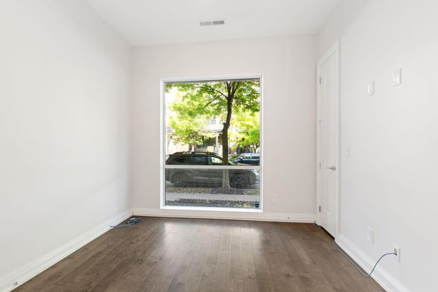 801 N 6th Street, Columbus, OH 43215