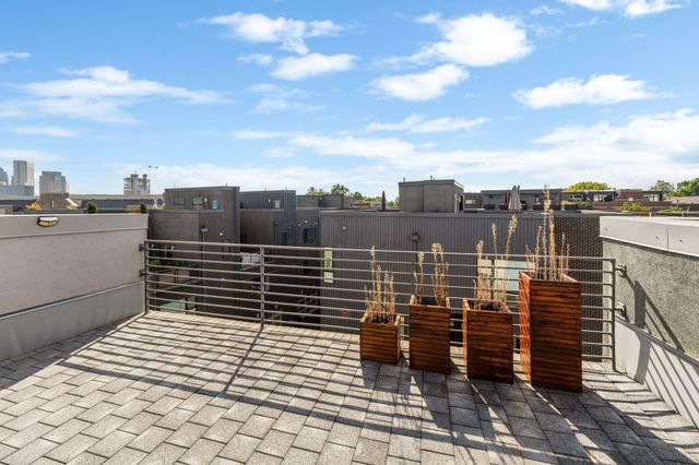 801 N 6th Street, Columbus, OH 43215