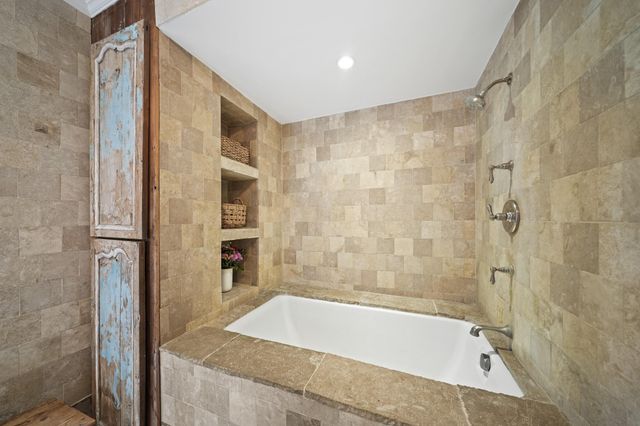 3506 Ledgestone Drive, Houston, TX 77059