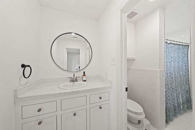 3506 Ledgestone Drive, Houston, TX 77059