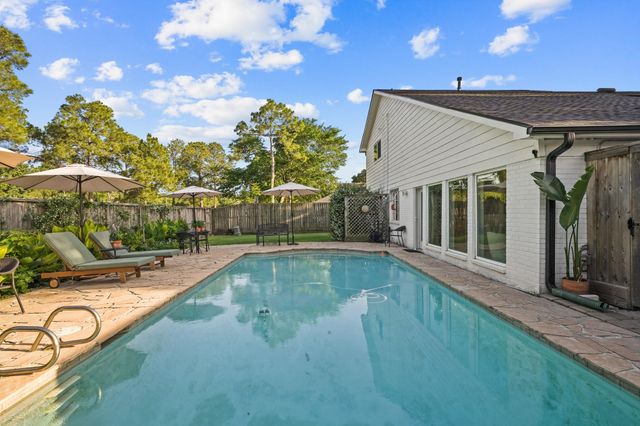 3506 Ledgestone Drive, Houston, TX 77059