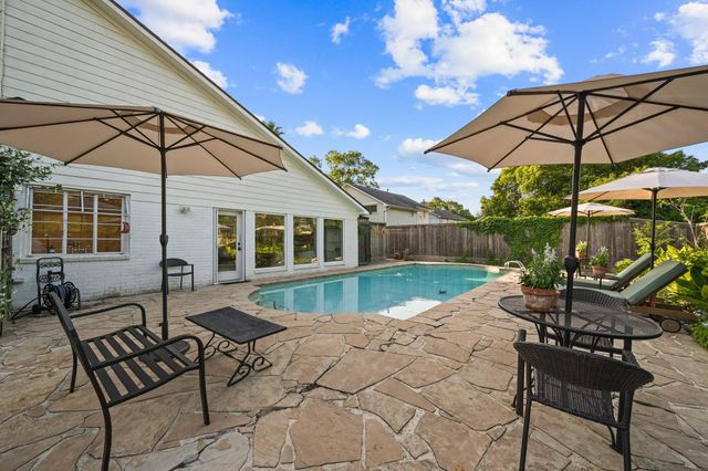 3506 Ledgestone Drive, Houston, TX 77059