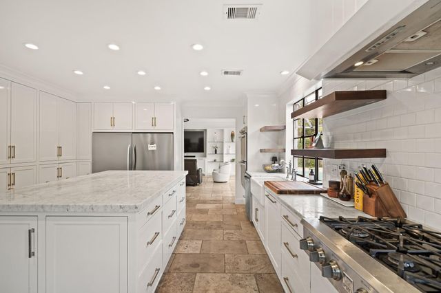 3506 Ledgestone Drive, Houston, TX 77059