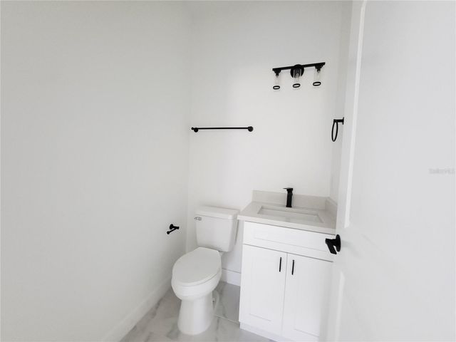 421 TONKLIN ROAD SW, Palm Bay, FL 32908