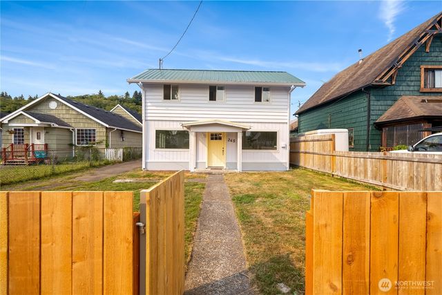 245 Eklund Avenue, Hoquiam, WA 98550