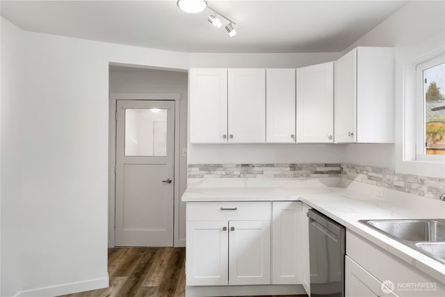 245 Eklund Avenue, Hoquiam, WA 98550