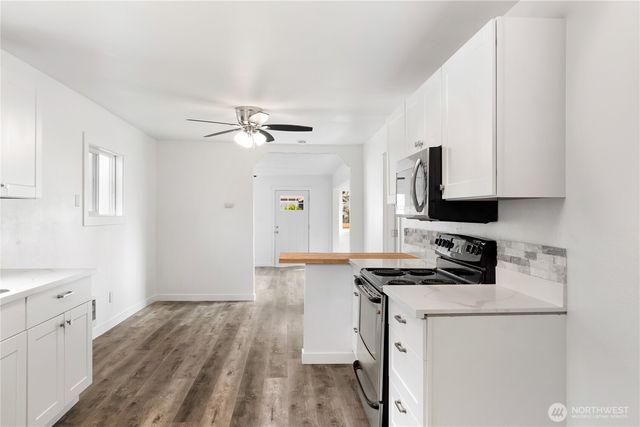 245 Eklund Avenue, Hoquiam, WA 98550