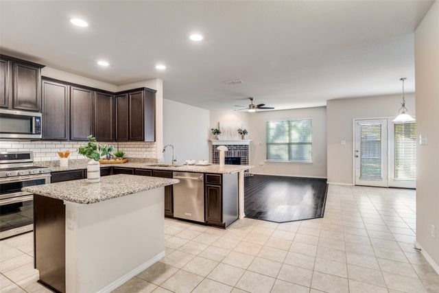 1323 Wildflower Lane, Wylie, TX 75098