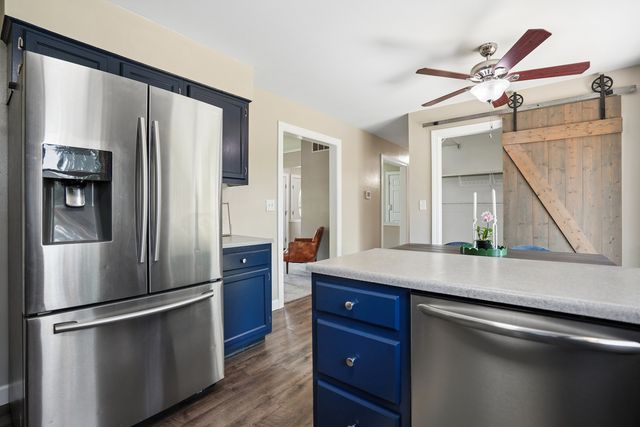 1929 Tanglefoot Lane, Bettendorf, IA 52722